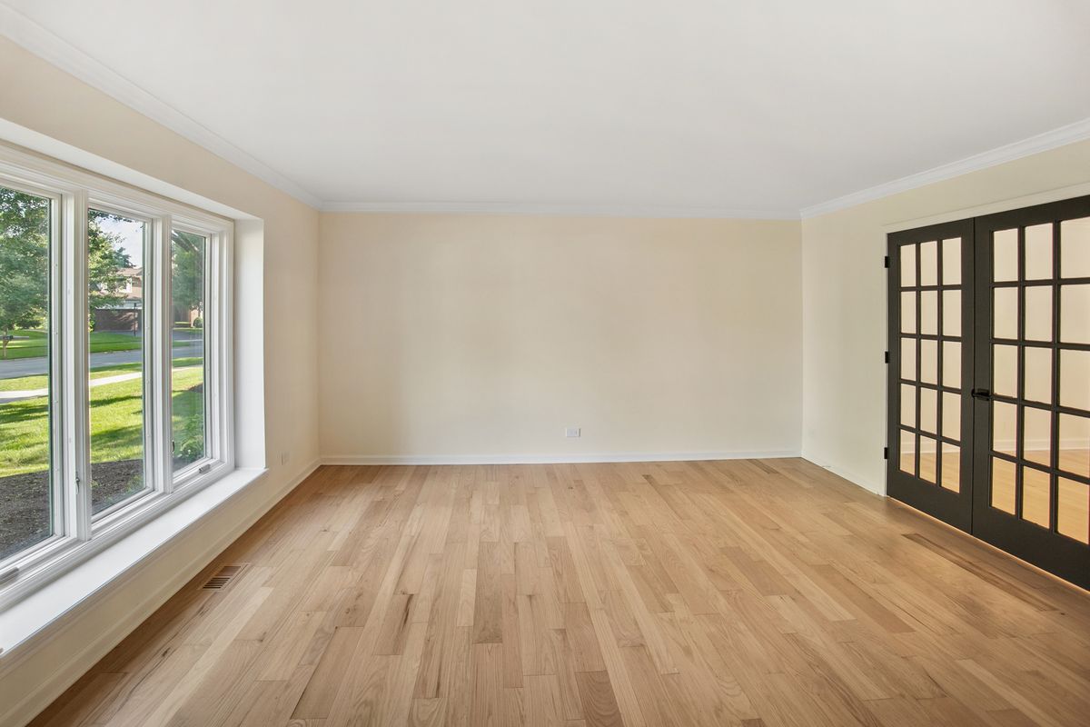 710 Alexandria Dr, Naperville, IL 60565 — photo 5
