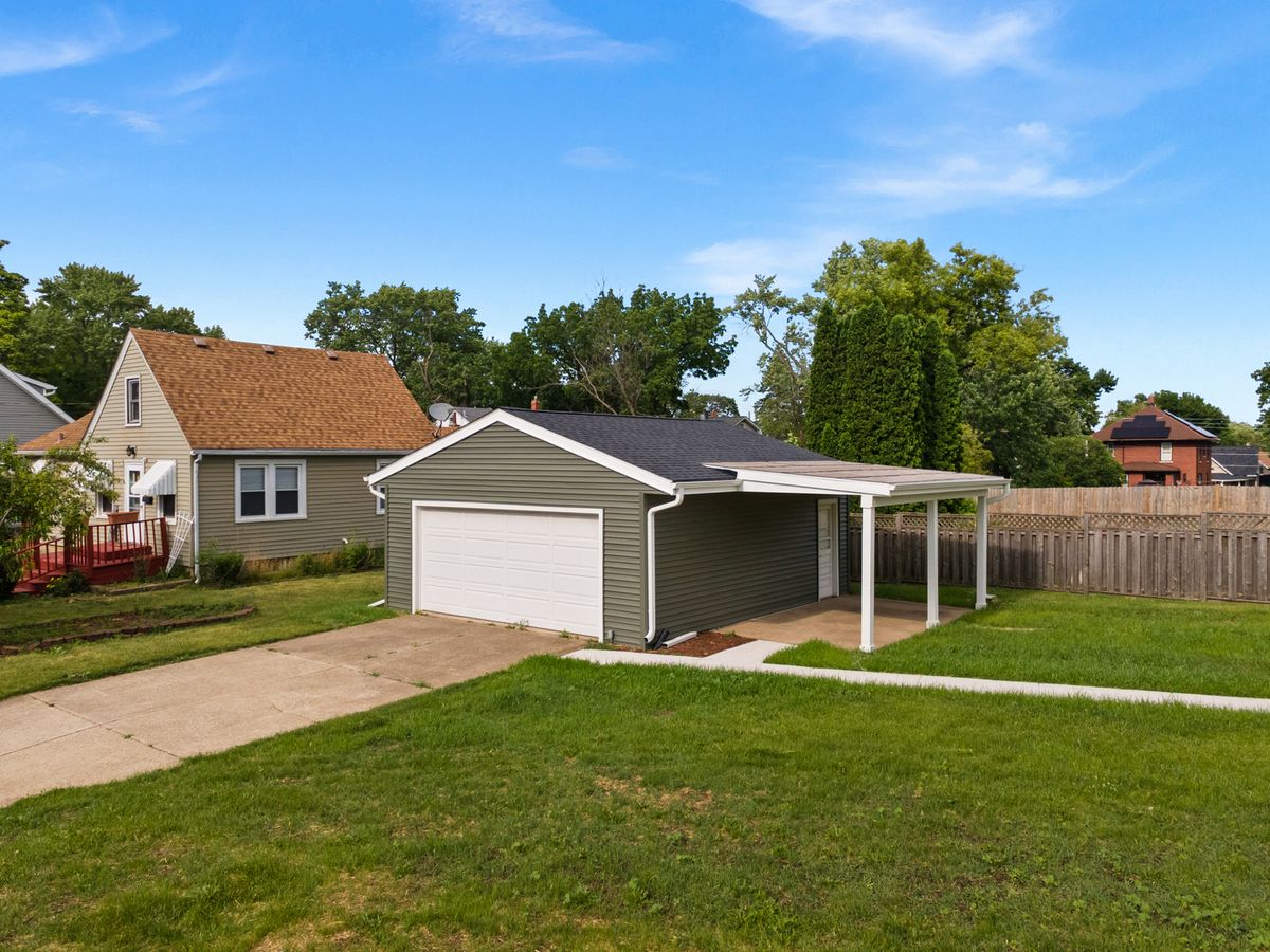 790 Wing St, Elgin, IL 60123 — photo 7
