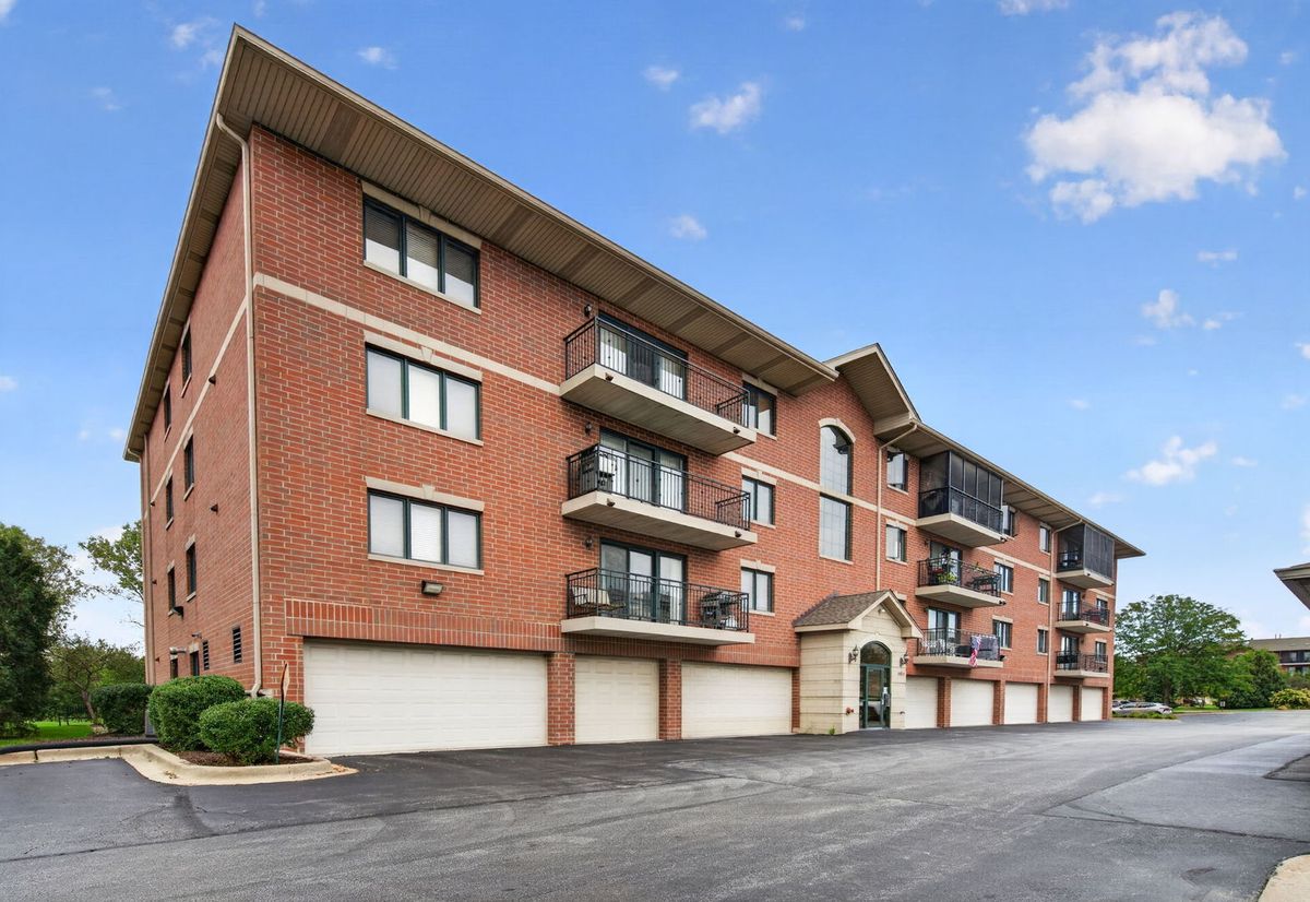 6850 W Winding Trl #306, Oak Forest, IL 60452