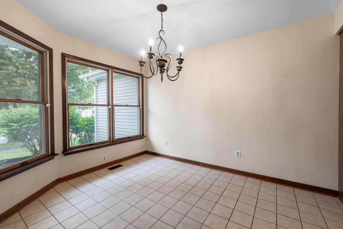 214 S Harrison St, Geneva, IL 60134 — photo 3