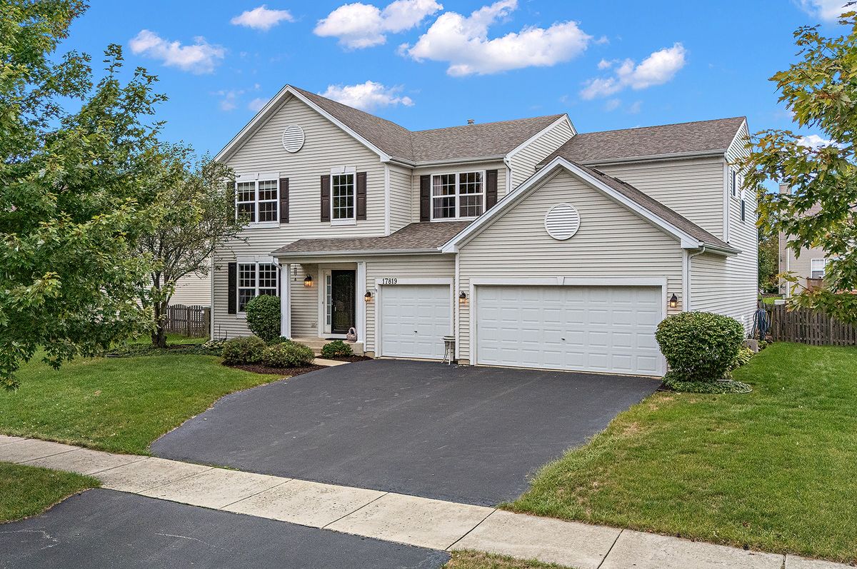 17819 S Alta Dr, Lockport, IL 60441 — photo 2