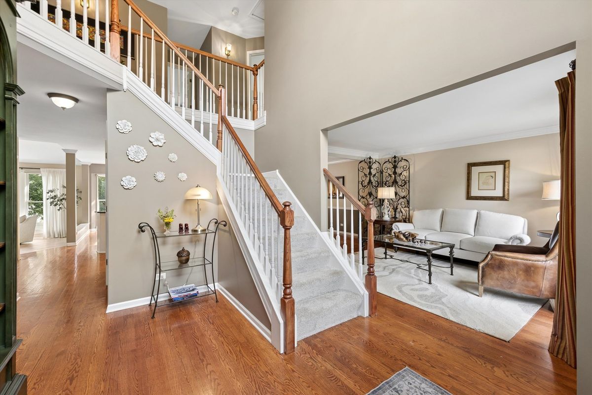 1928 Clyde Dr, Naperville, IL 60565 — photo 4