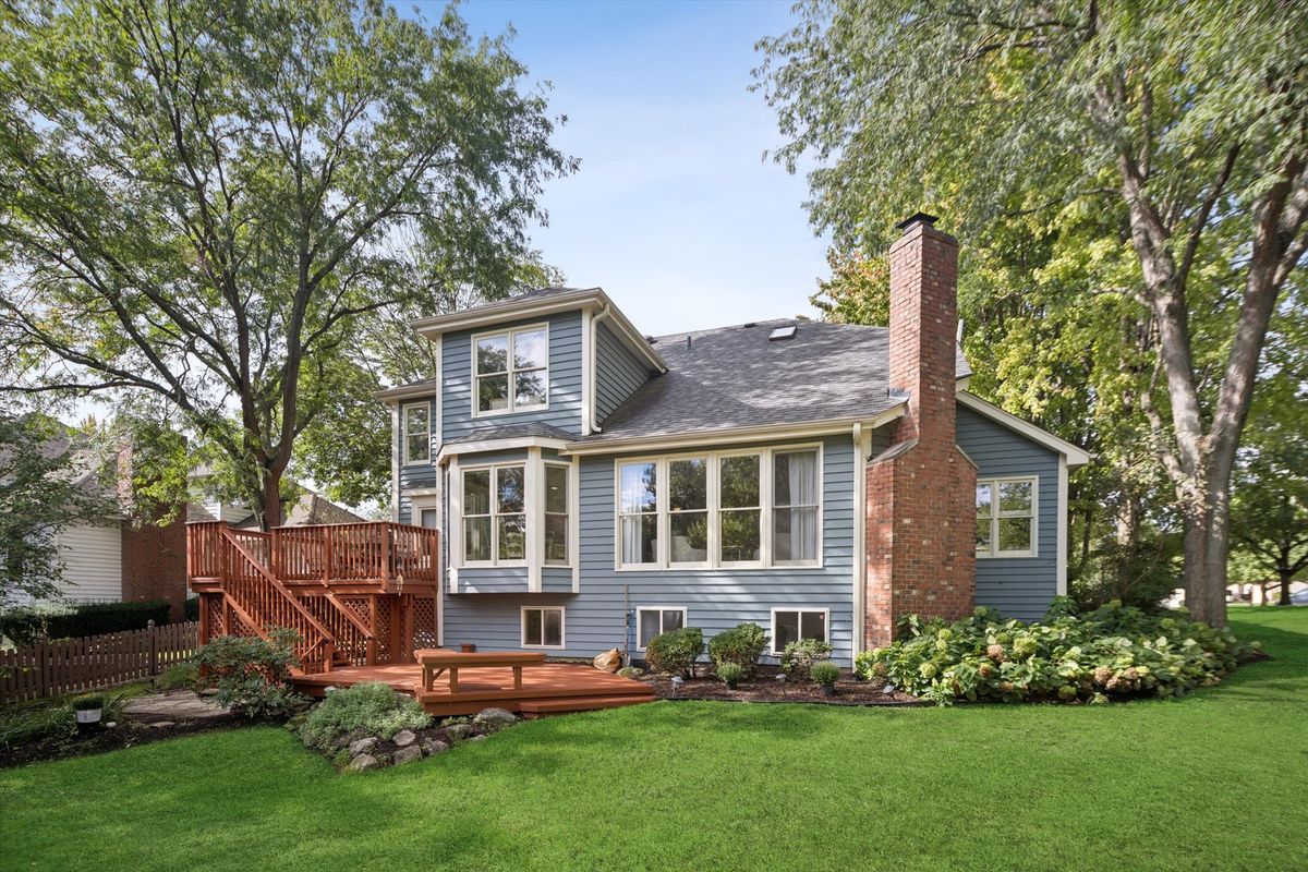 1928 Clyde Dr, Naperville, IL 60565 — photo 2