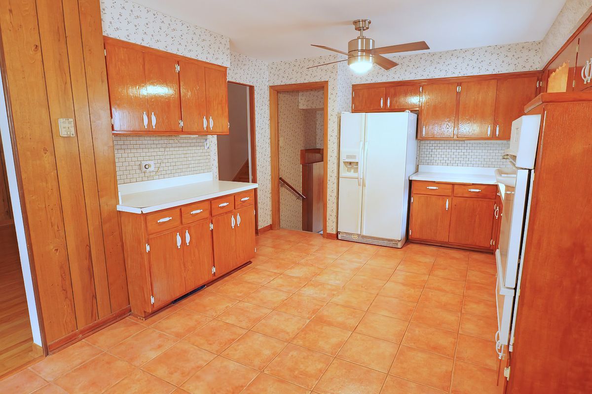 9734 Tulley Ave, Oak Lawn, IL 60453 — photo 4