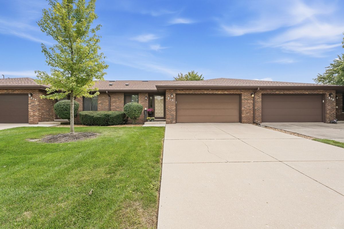 818 Shagbark Rd #0, New Lenox, IL 60451
