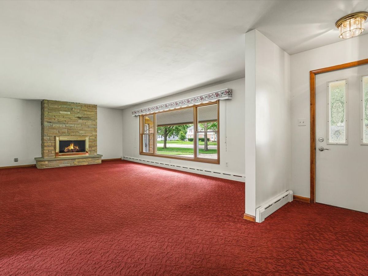 1324 S 3rd St, St. Charles, IL 60174 — photo 7
