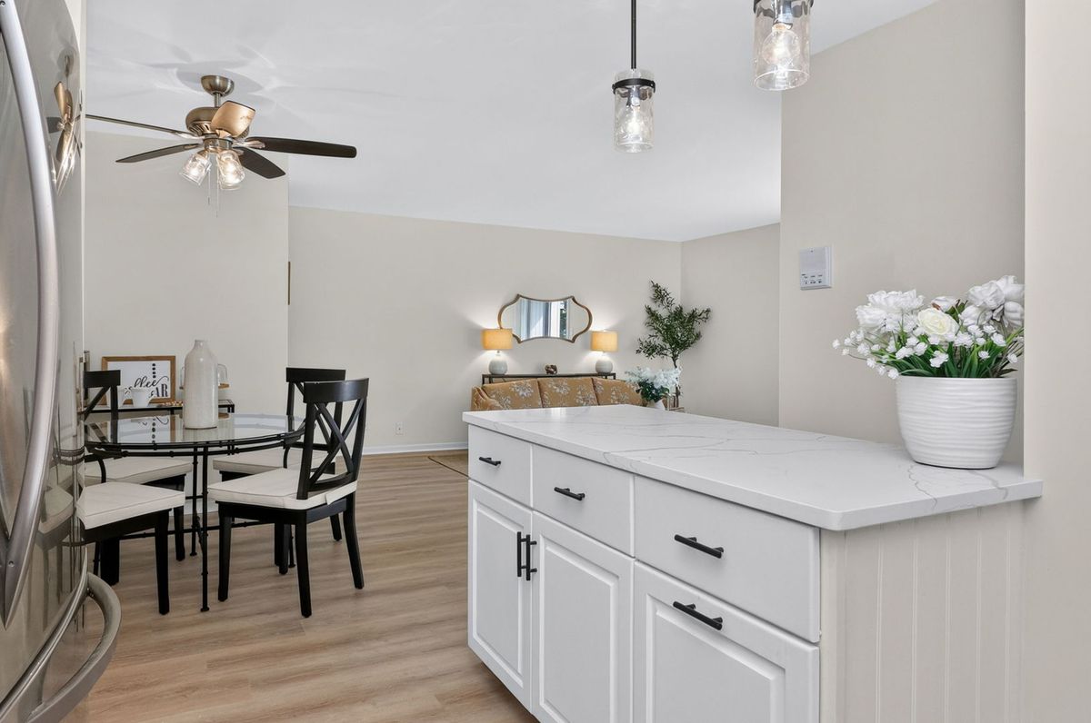 7353 Blackburn Ave #K106, Downers Grove, IL 60516 — photo 4