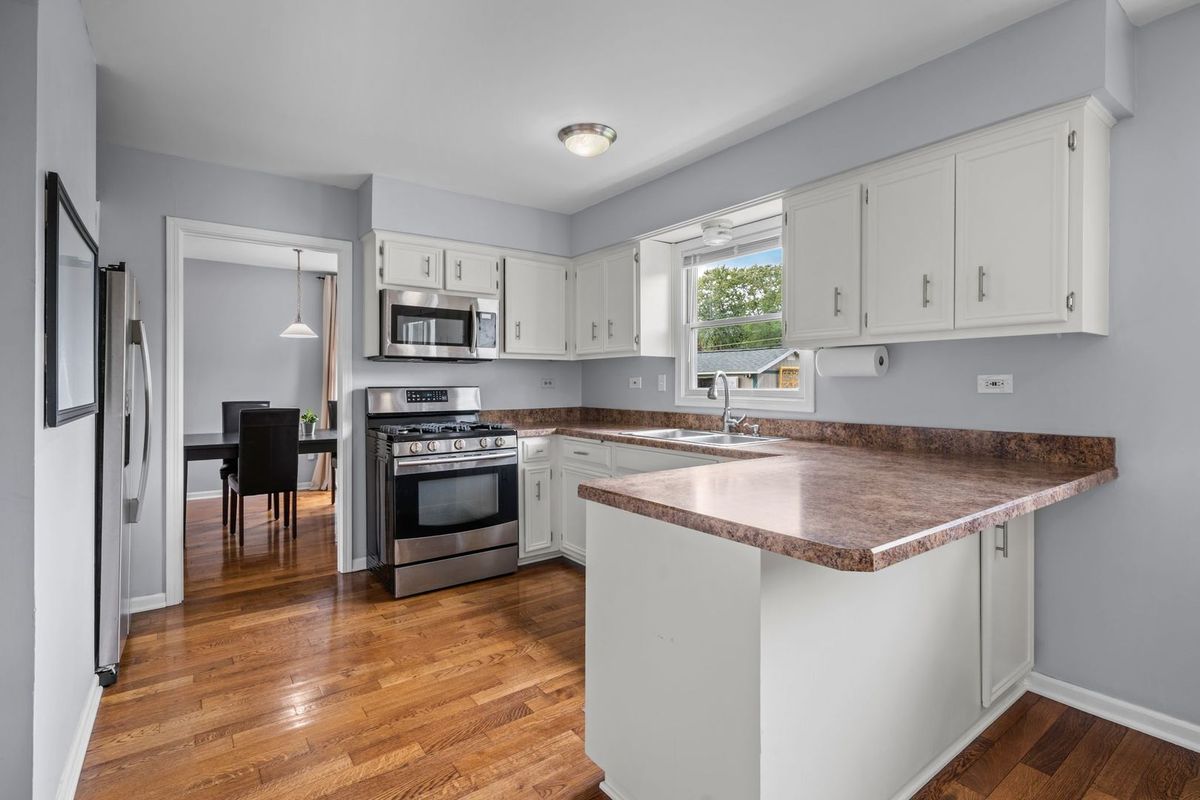 6114 1/2 Leonard Ave, Downers Grove, IL 60515 — photo 7