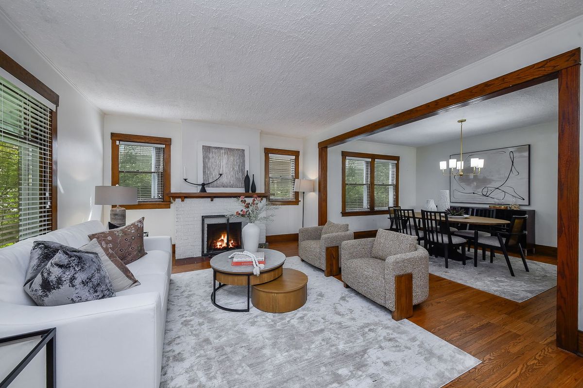115 N Wright St, Naperville, IL 60540 — photo 4