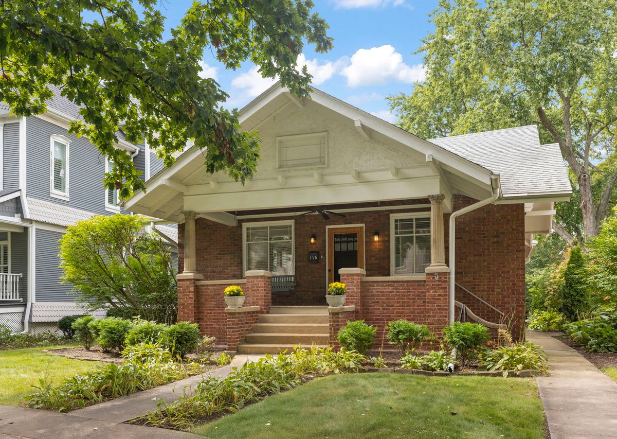 115 N Wright St, Naperville, IL 60540 — photo 2