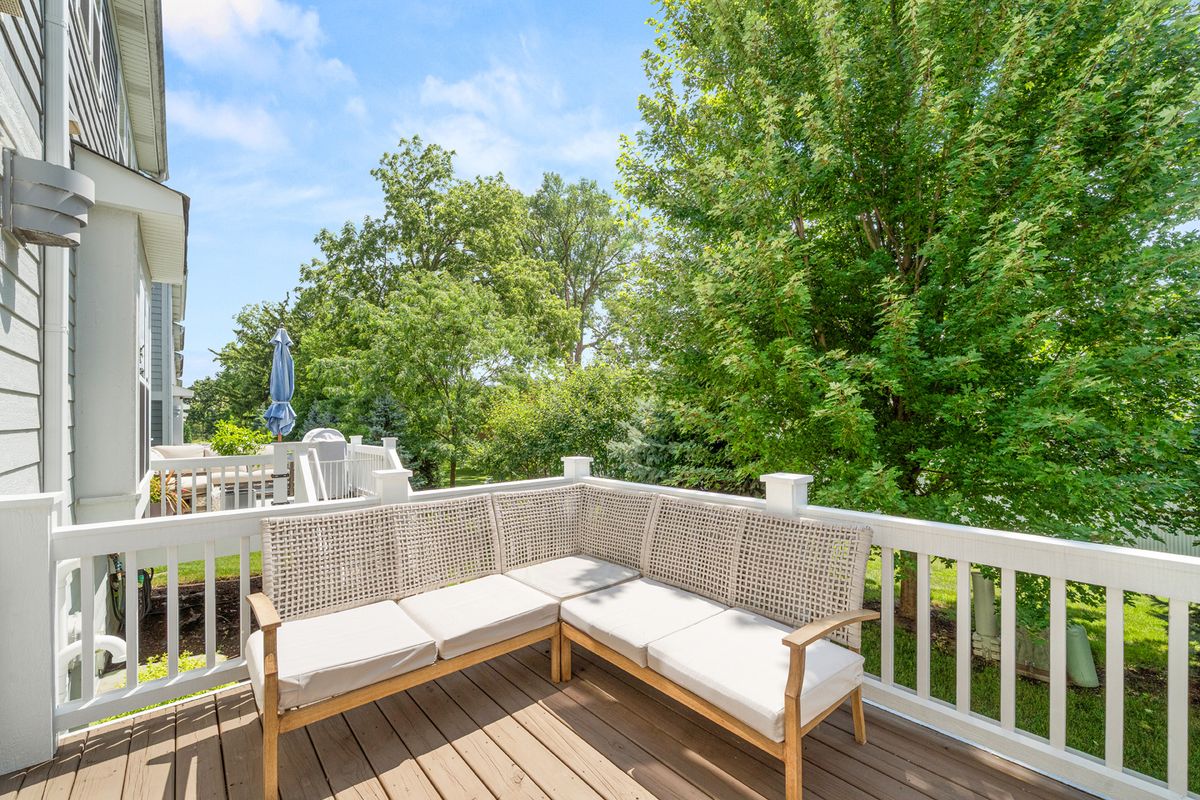 638 Riverbank Dr, Geneva, IL 60134 — photo 3