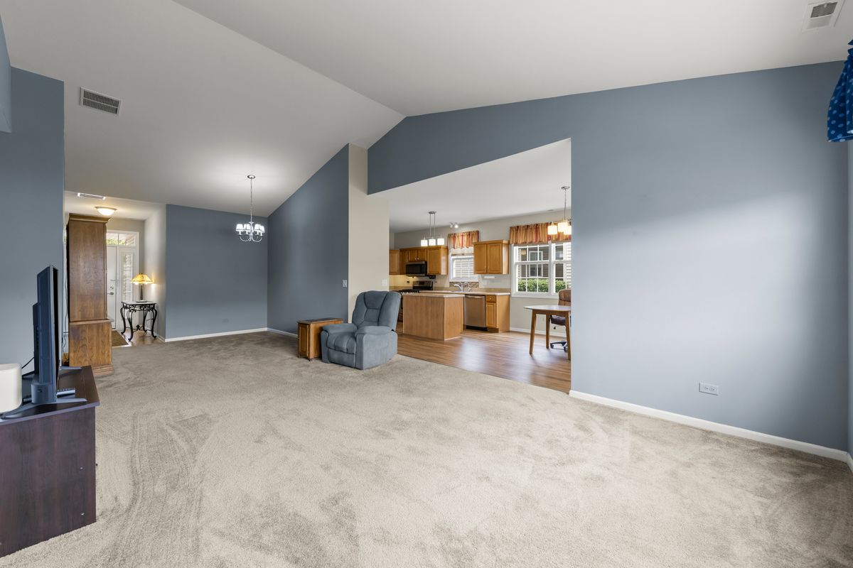 16808 Ennerdale Ave, Lockport, IL 60441 — photo 7