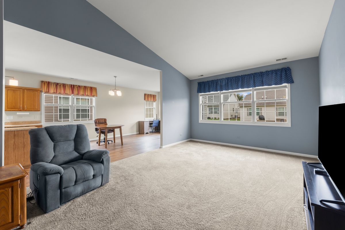 16808 Ennerdale Ave, Lockport, IL 60441 — photo 5