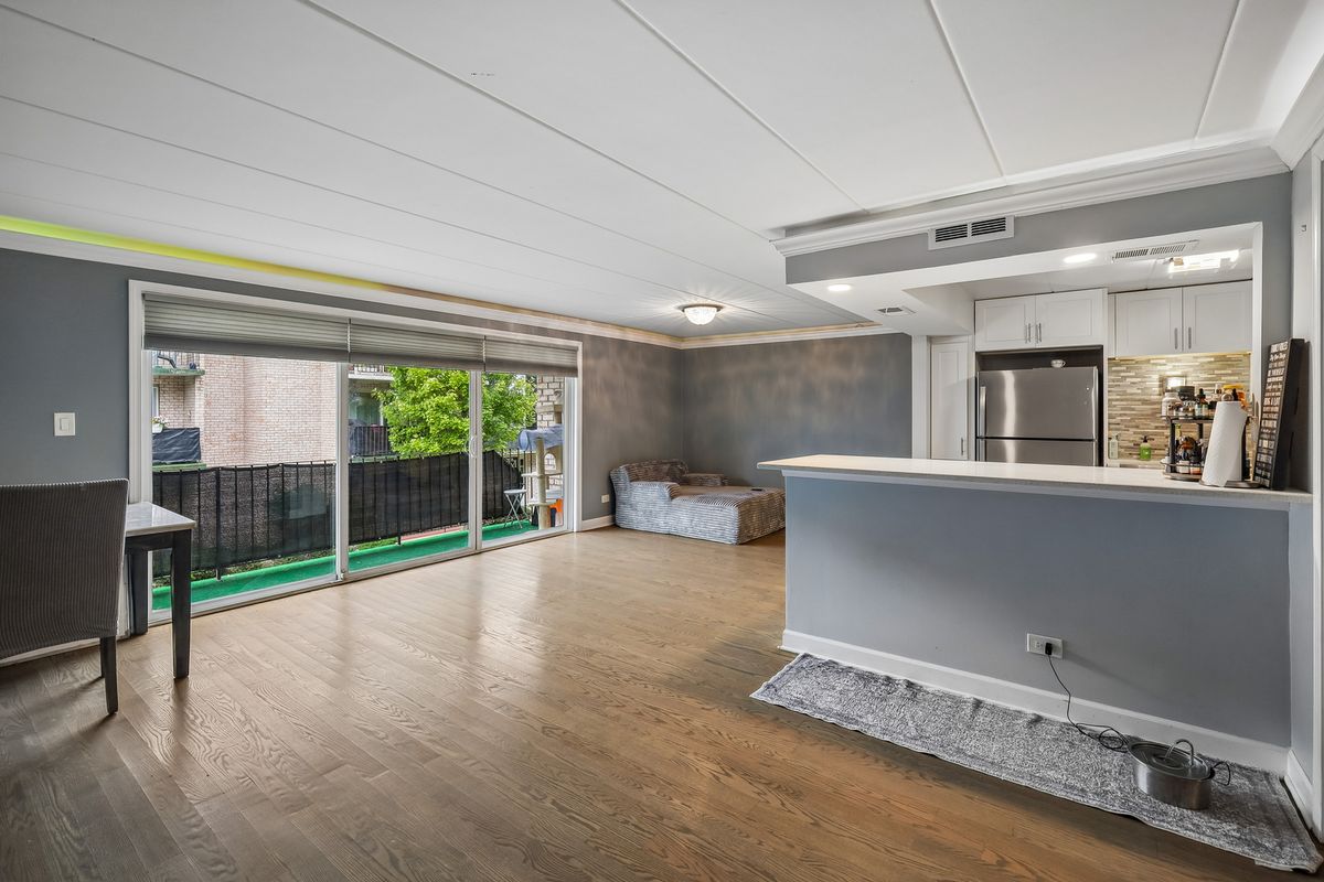 10360 Parkside Ave #2B, Oak Lawn, IL 60453 — photo 5
