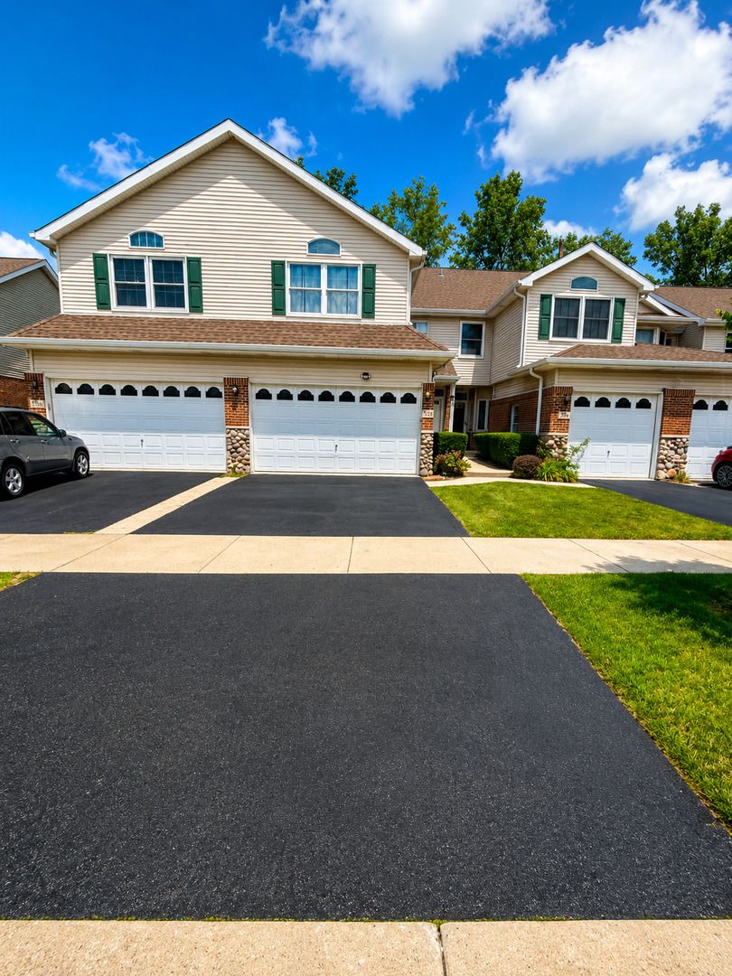 5128 Tomcin Trl, Oak Lawn, IL 60453 — photo 2