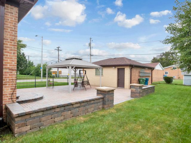 8901 S 49th Ct, Oak Lawn, IL 60453 — photo 4