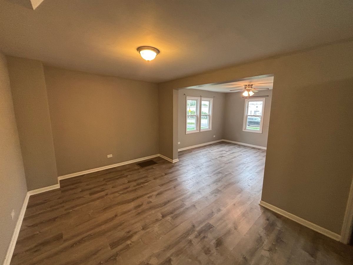 2276 Manchester Rd, Wheaton, IL 60187 — photo 6