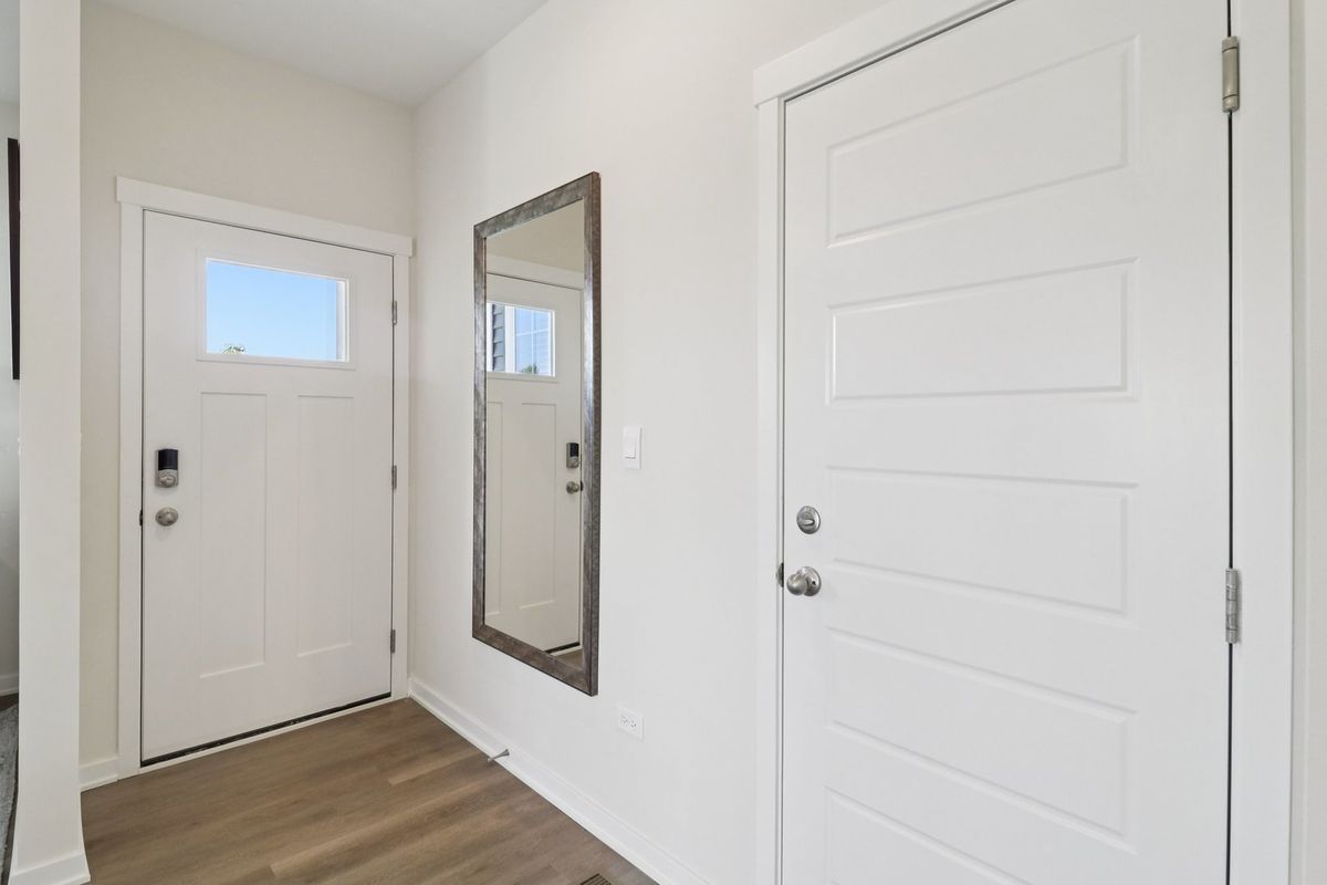 1709 Baler Ave, Aurora, IL 60503 — photo 2