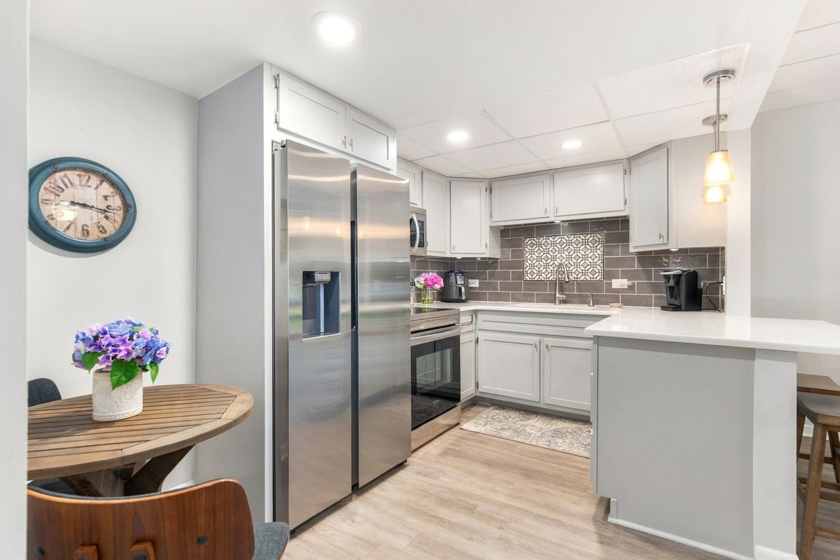 5300 Walnut Ave #17A, Downers Grove, IL 60515 — photo 8