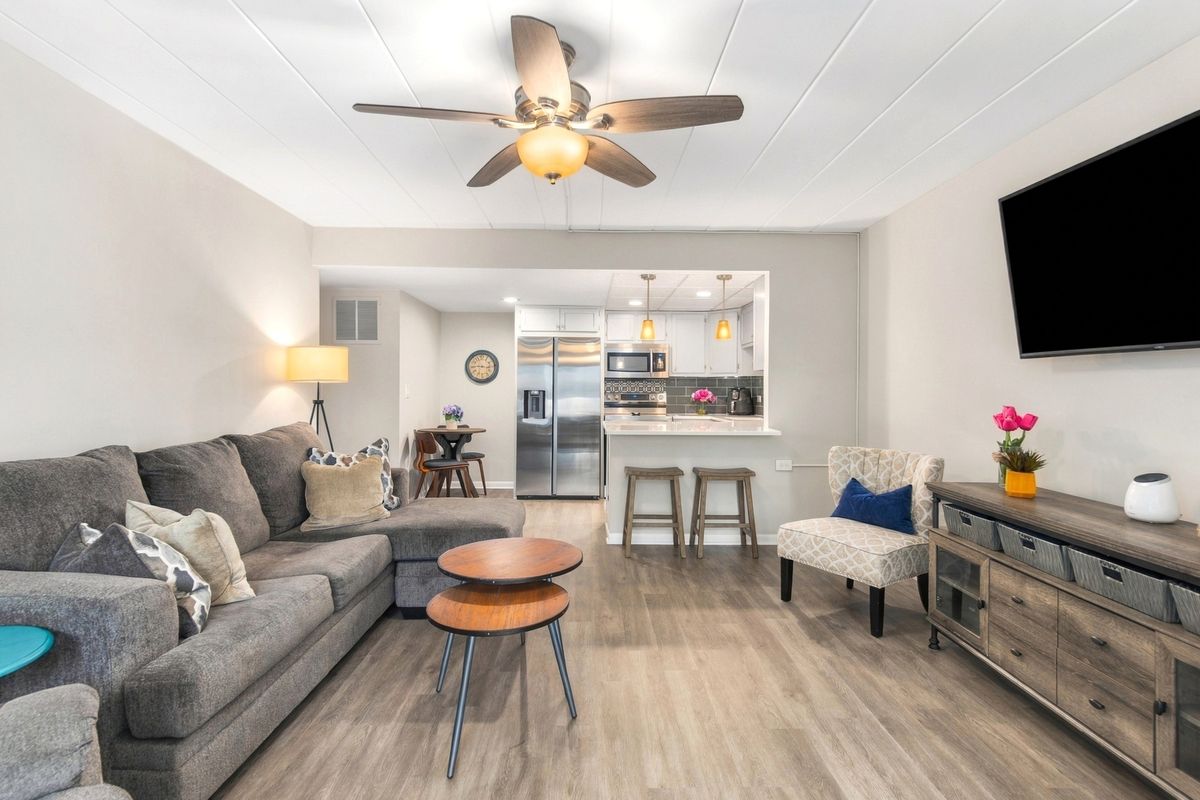 5300 Walnut Ave #17A, Downers Grove, IL 60515 — photo 4