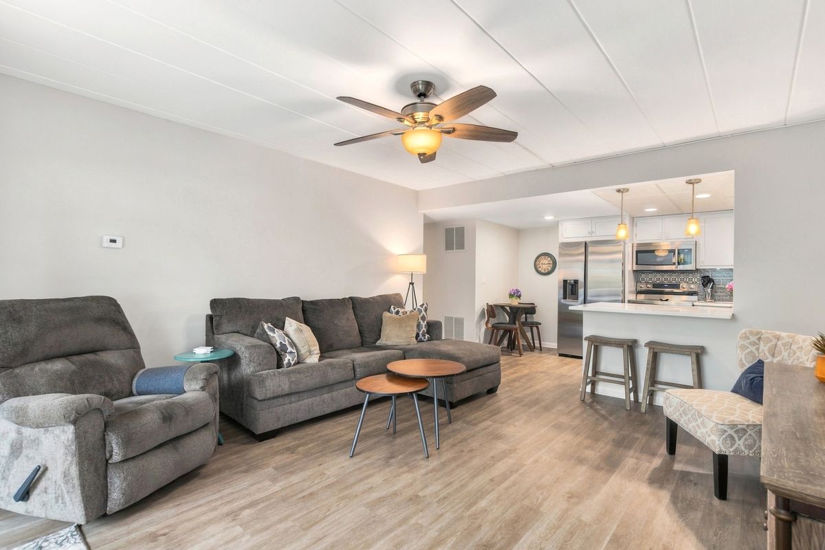 5300 Walnut Ave #17A, Downers Grove, IL 60515 — photo 6
