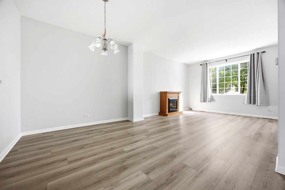 2558 Hatfield Ct, Elgin, IL 60123 — photo 5