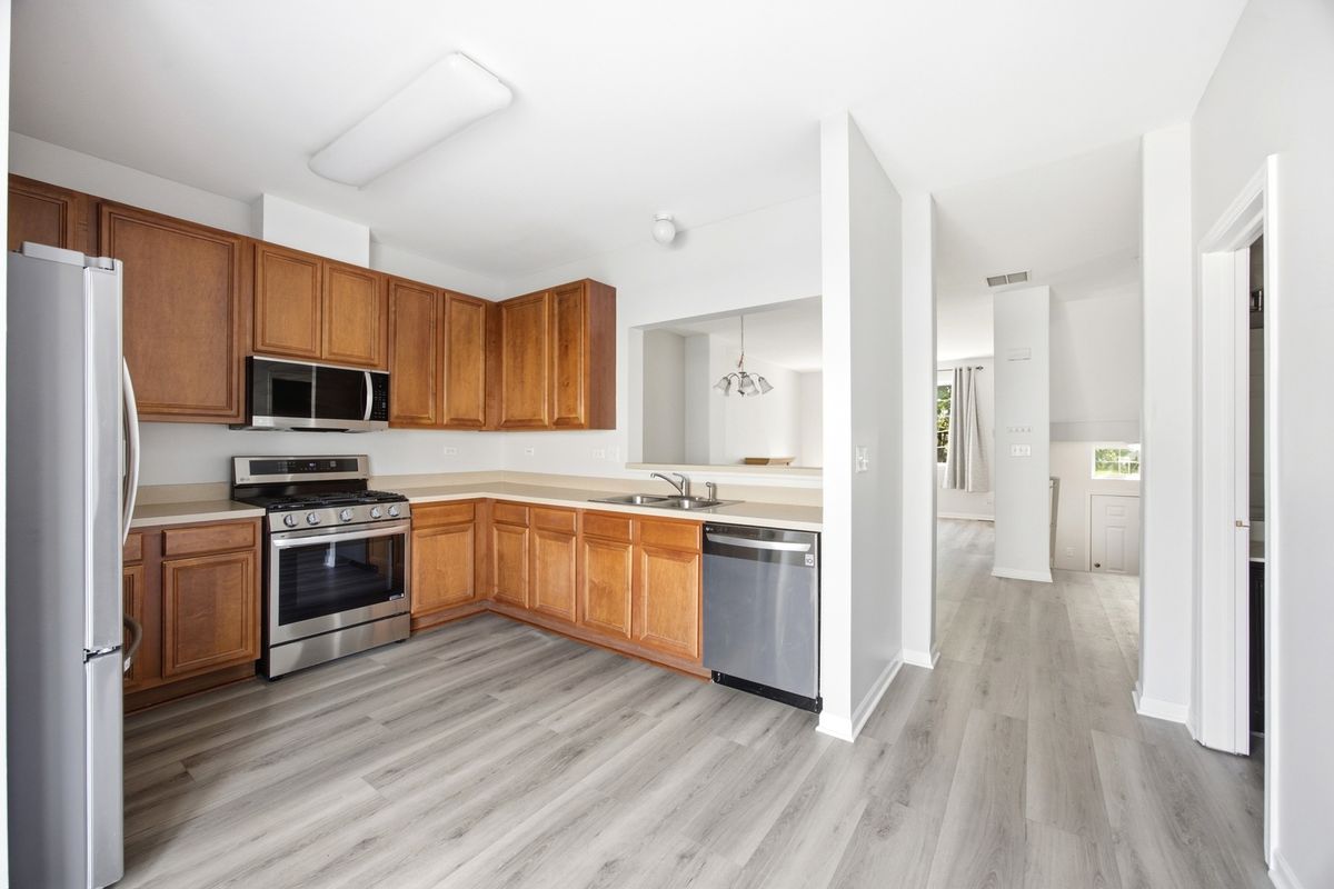2558 Hatfield Ct, Elgin, IL 60123 — photo 7