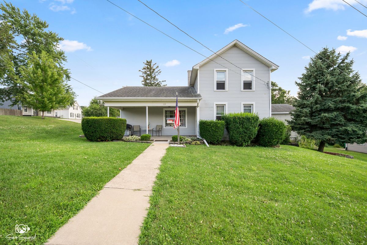 119 E 17th St, Lockport, IL 60441