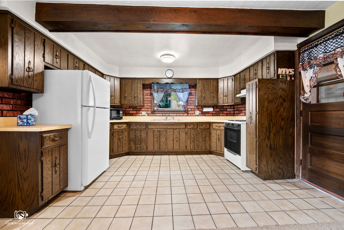 119 E 17th St, Lockport, IL 60441 — photo 8