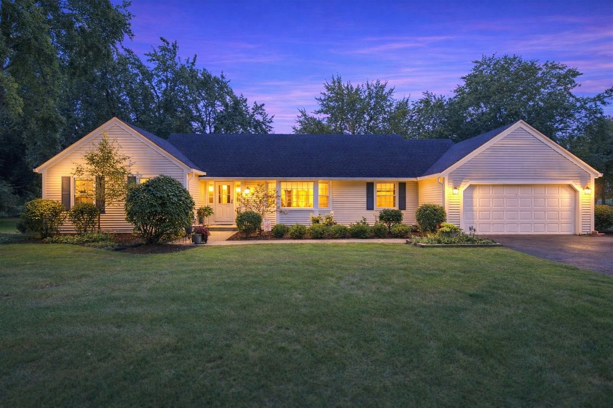 1114 Lexington Ln, Batavia, IL 60510 — photo 2