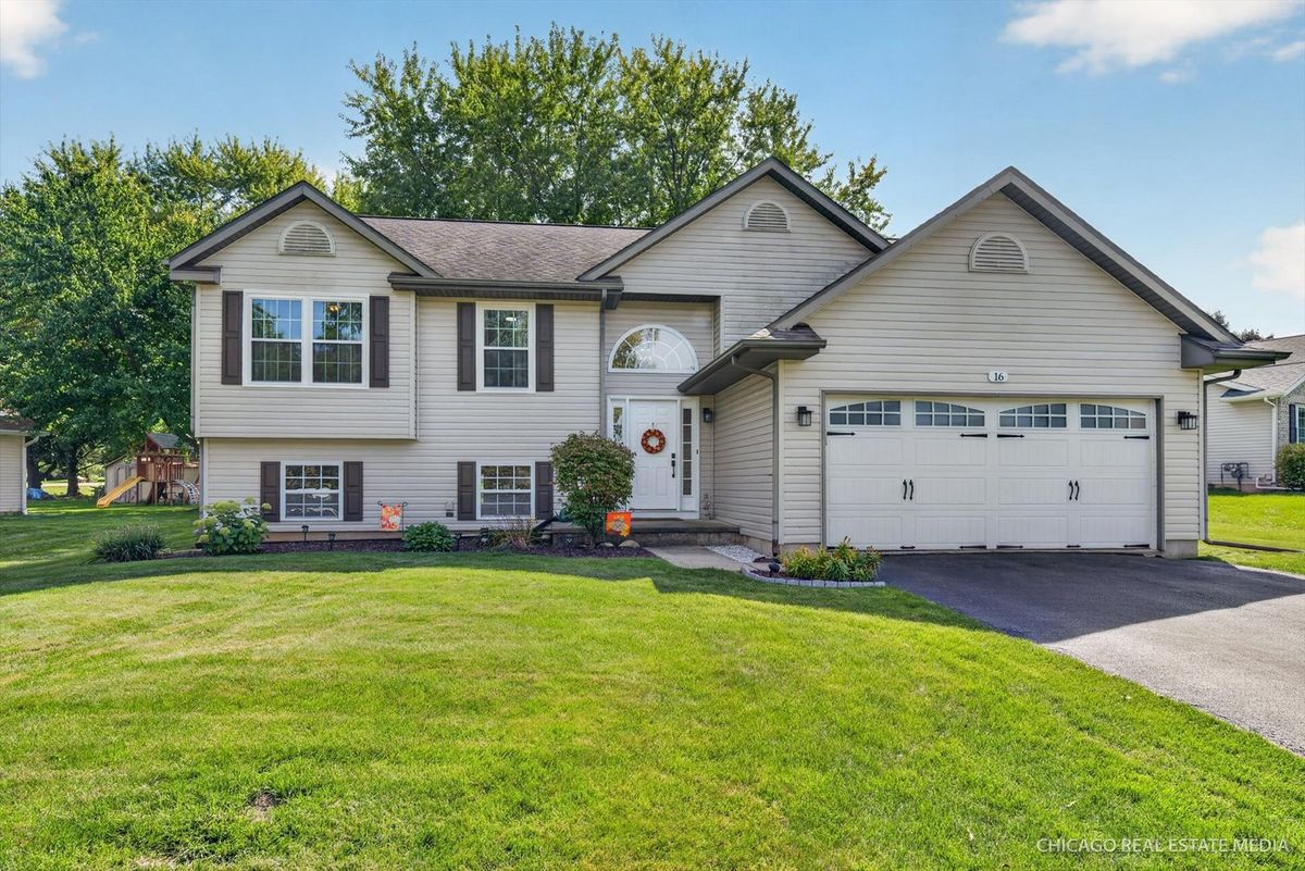 16 King Henry Rd, Poplar Grove, IL 61065 — photo 5