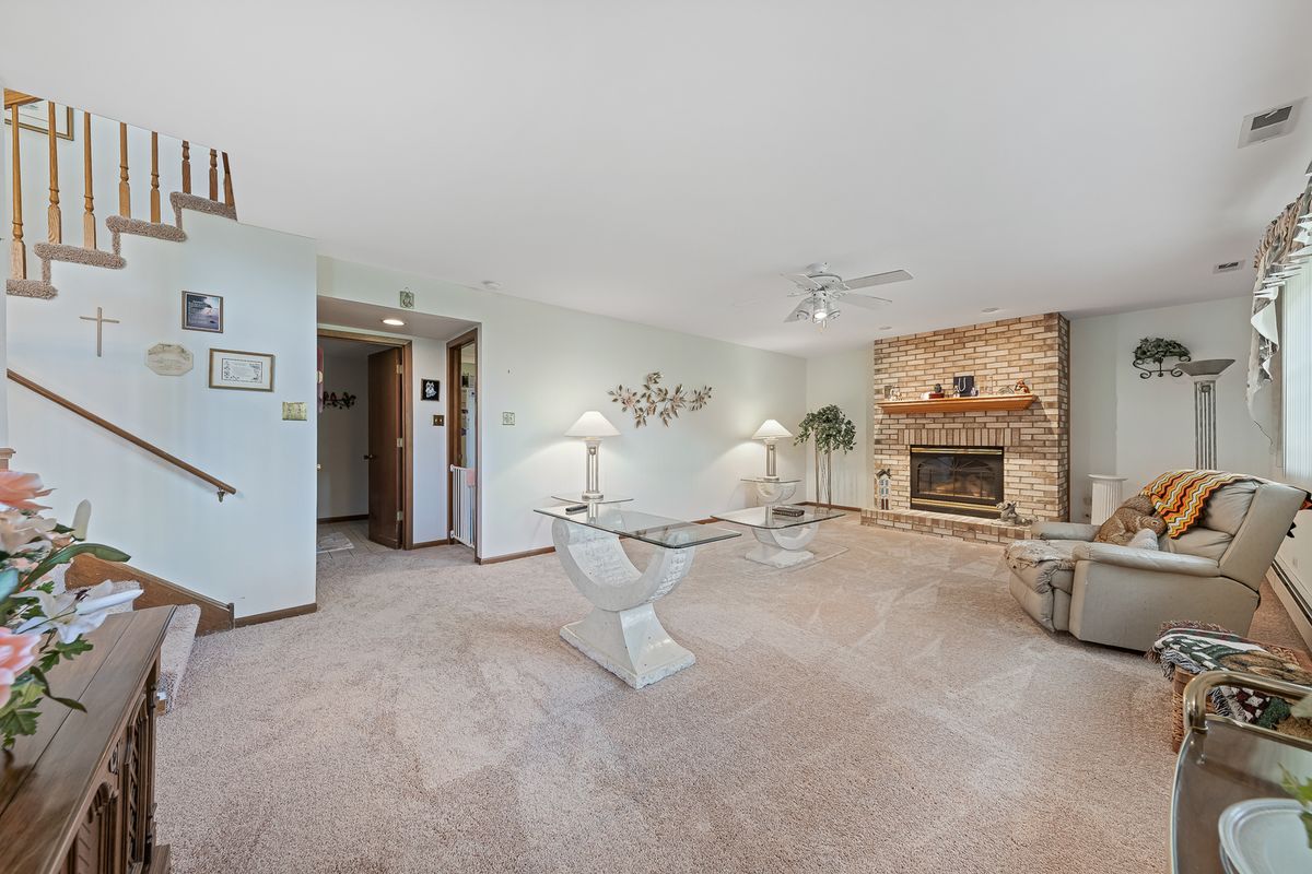 7502 W Lakeside Dr, Frankfort, IL 60423 — photo 7