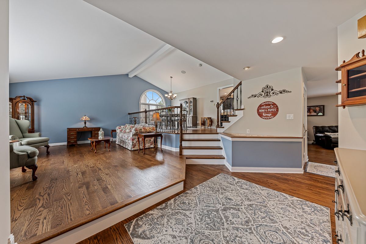 621 Vanderbilt Dr, New Lenox, IL 60451 — photo 4