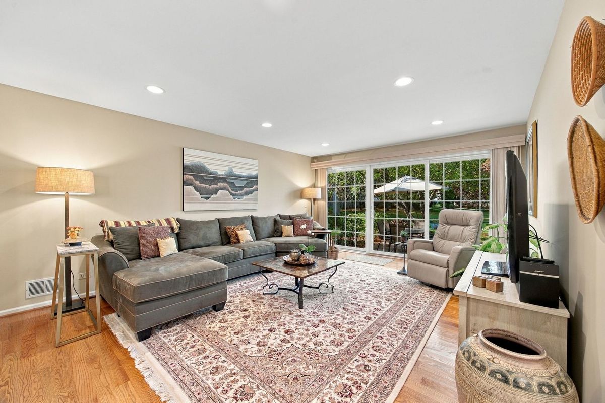 112 Rutgers Ct, Glenview, IL 60026 — photo 6