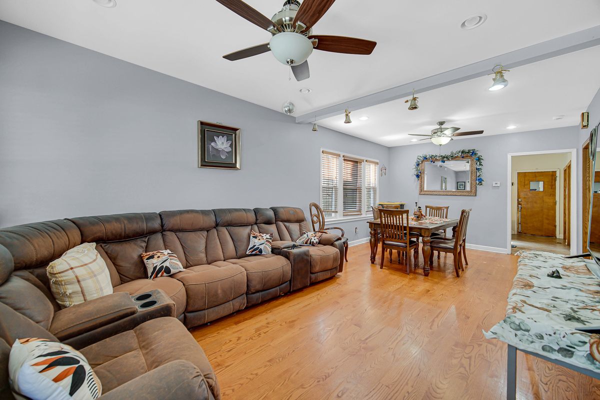 2106 N Narragansett Ave, Chicago, IL 60639 — photo 5