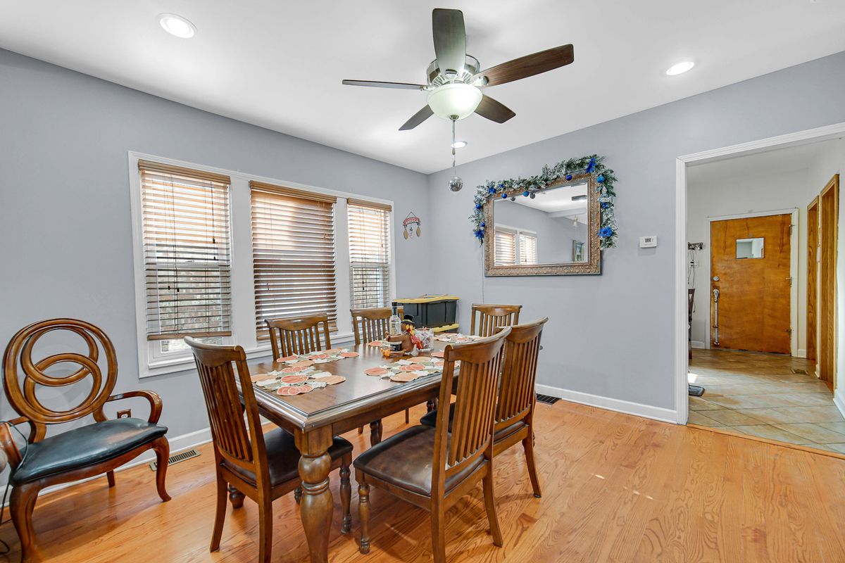 2106 N Narragansett Ave, Chicago, IL 60639 — photo 7