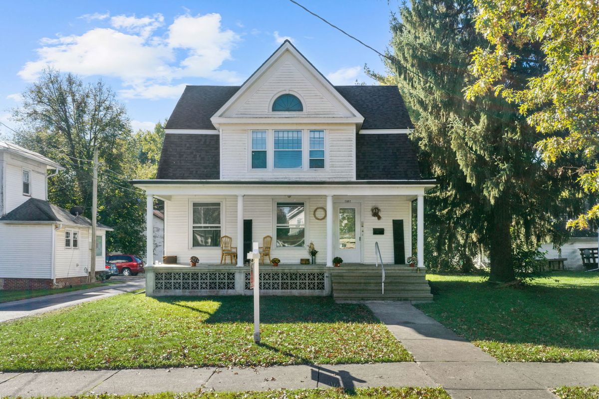 1107 6th St, Mendota, IL 61342