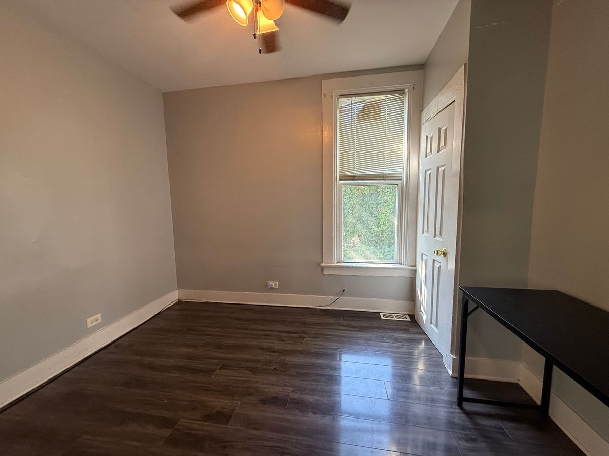 7931 S Muskegon Ave, Chicago, IL 60617 — photo 6