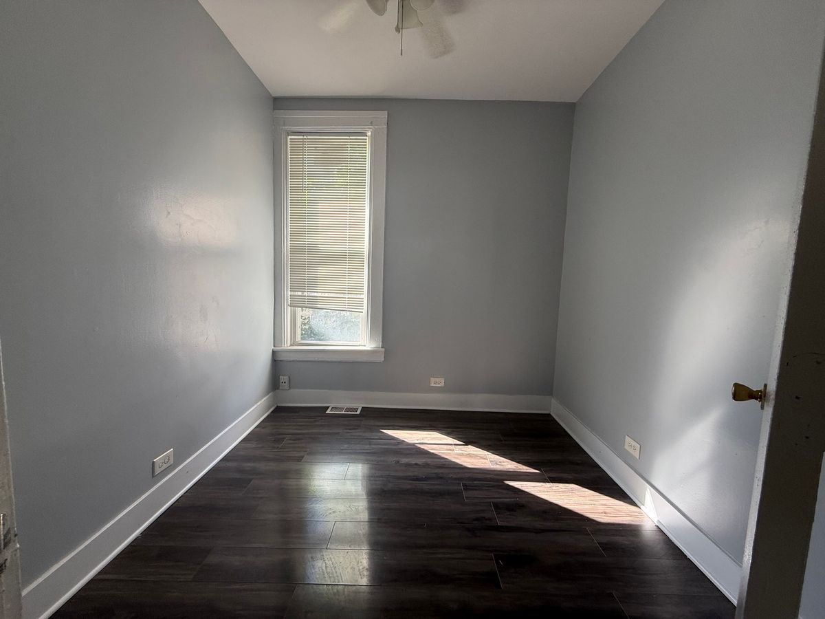 7931 S Muskegon Ave, Chicago, IL 60617 — photo 8