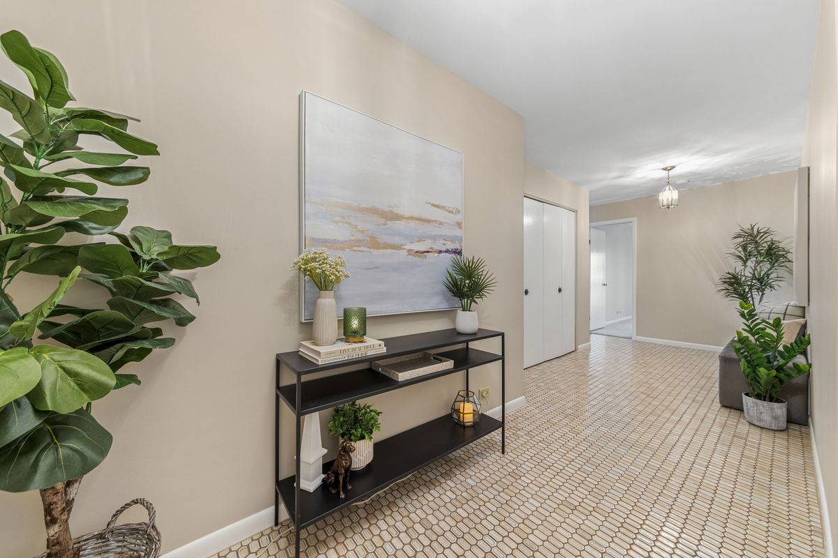 2025 Sherman Ave #201, Evanston, IL 60201 — photo 4