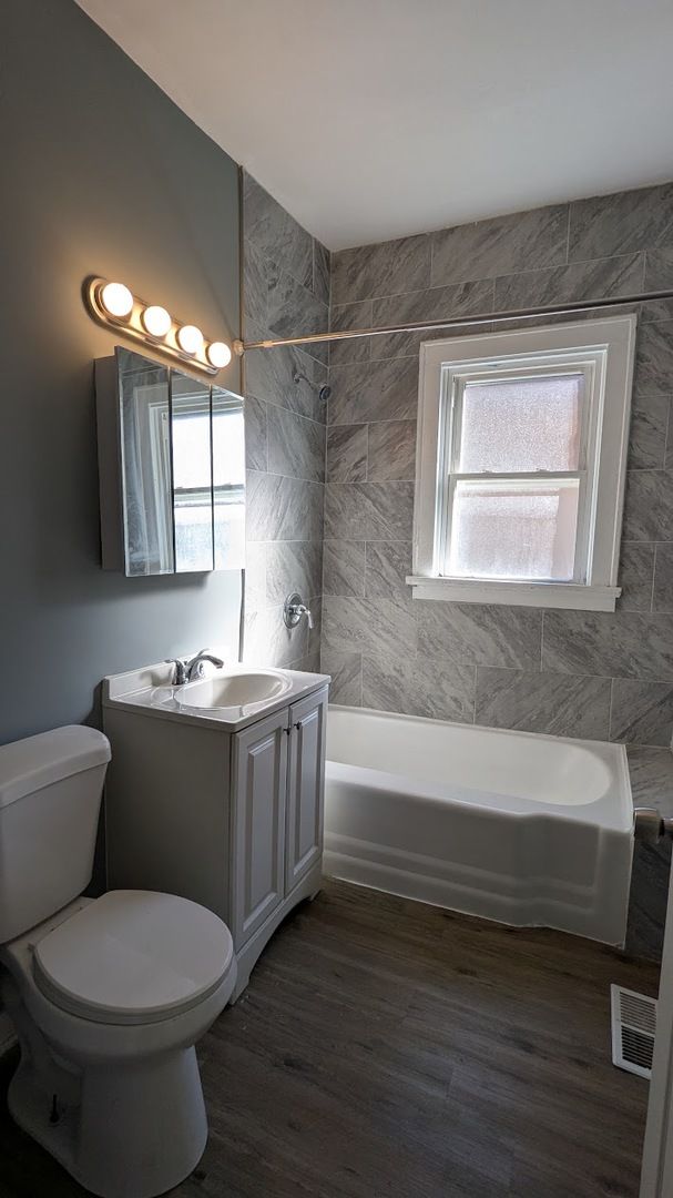 7923 S Manistee Ave, Chicago, IL 60617 — photo 6