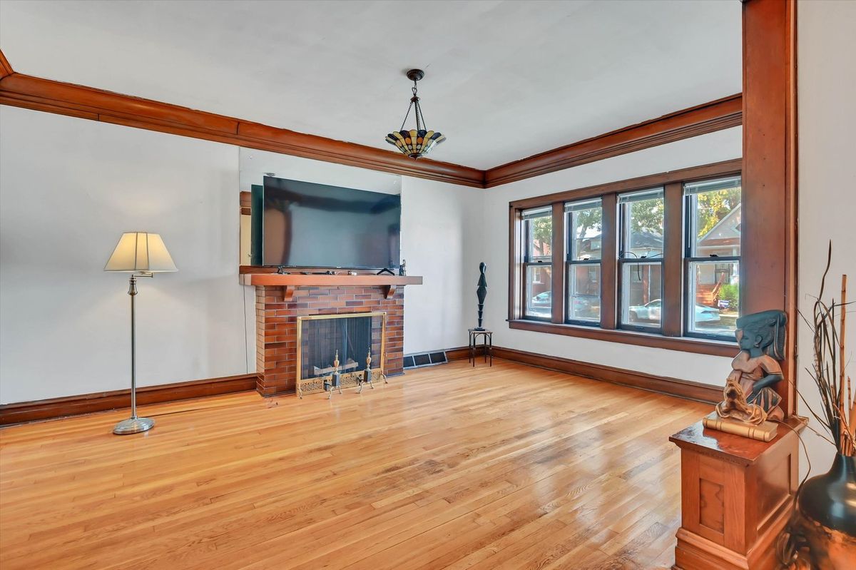 657 E 90th St, Chicago, IL 60619 — photo 6