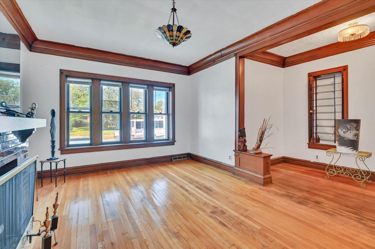 657 E 90th St, Chicago, IL 60619 — photo 7