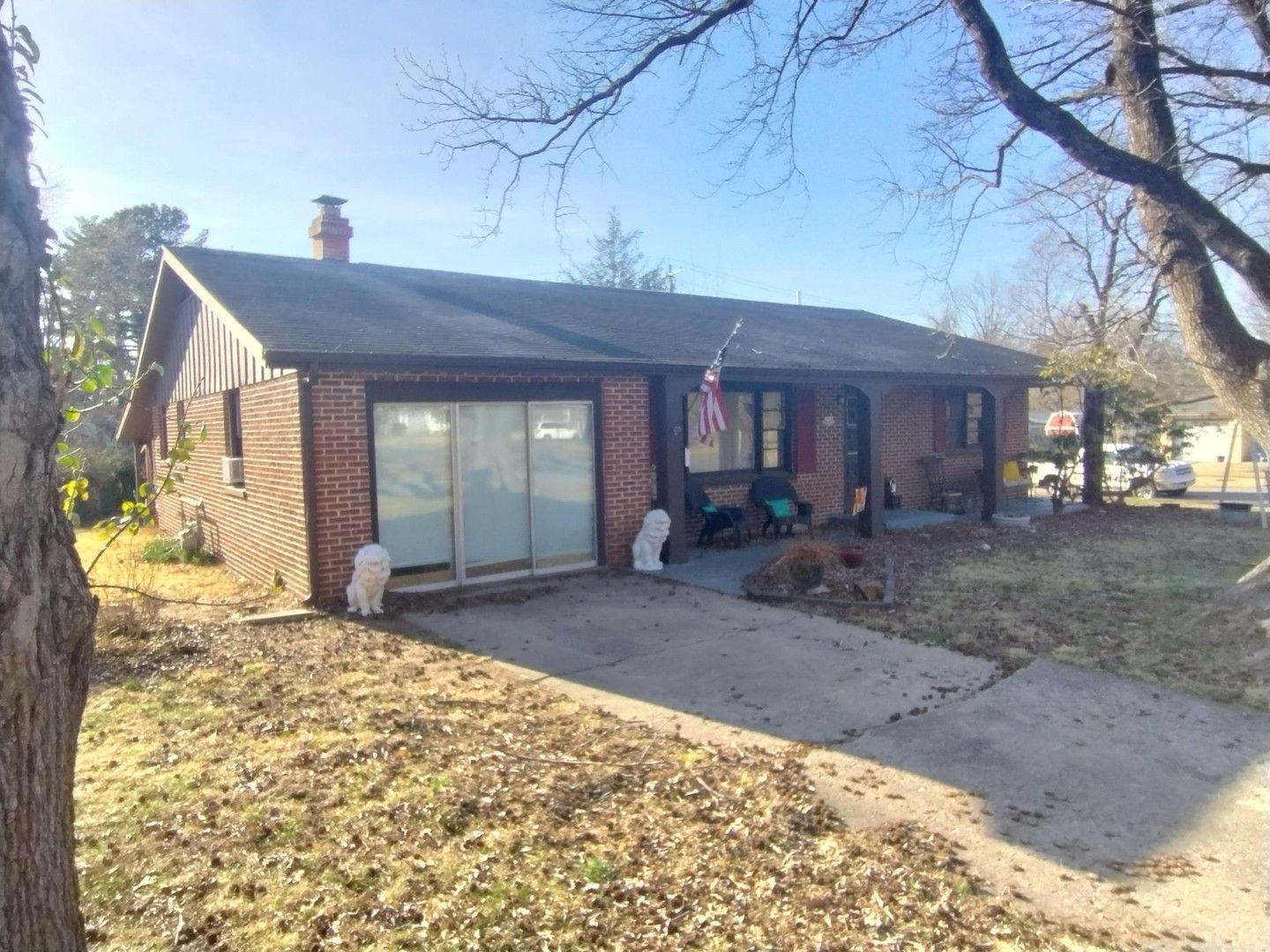 600 S Skyline — Carbondale, IL 62901