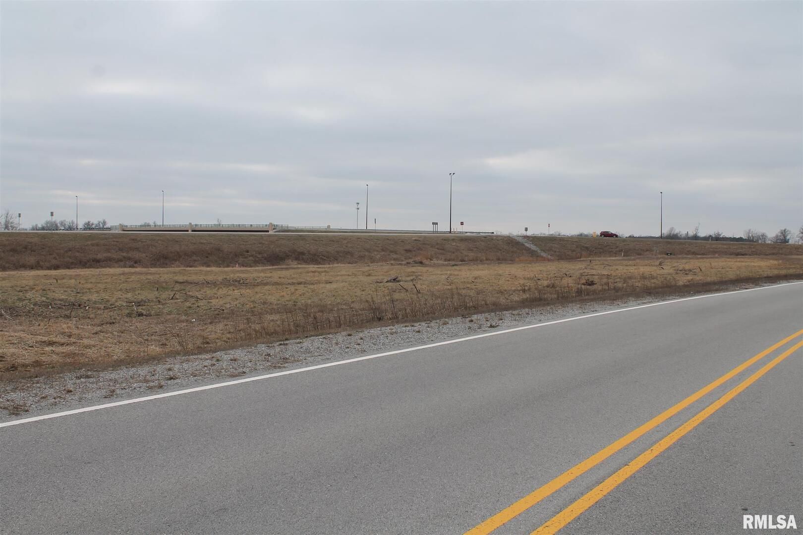 0004 N FRONTAGE Road — IL 62918