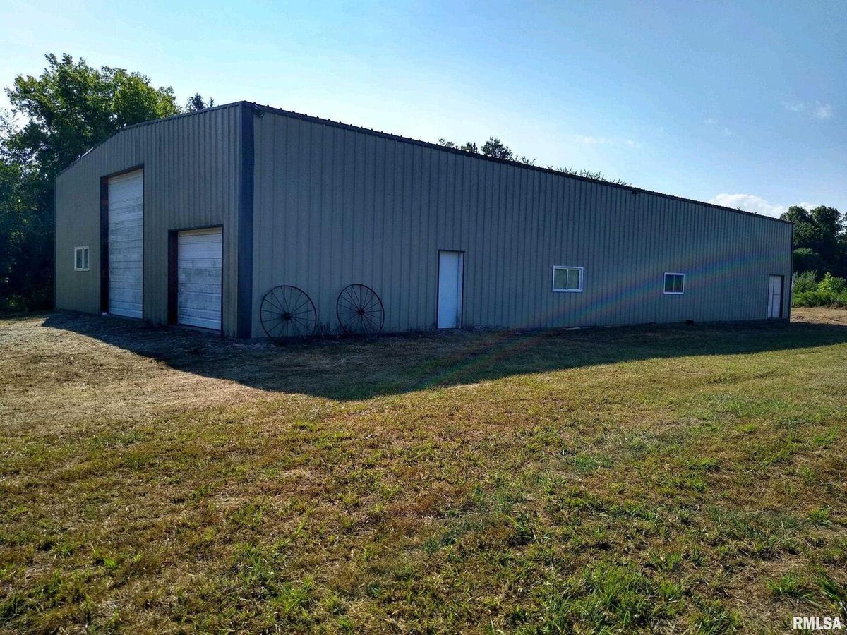 39 Bushwack Road, Golconda, IL 62938