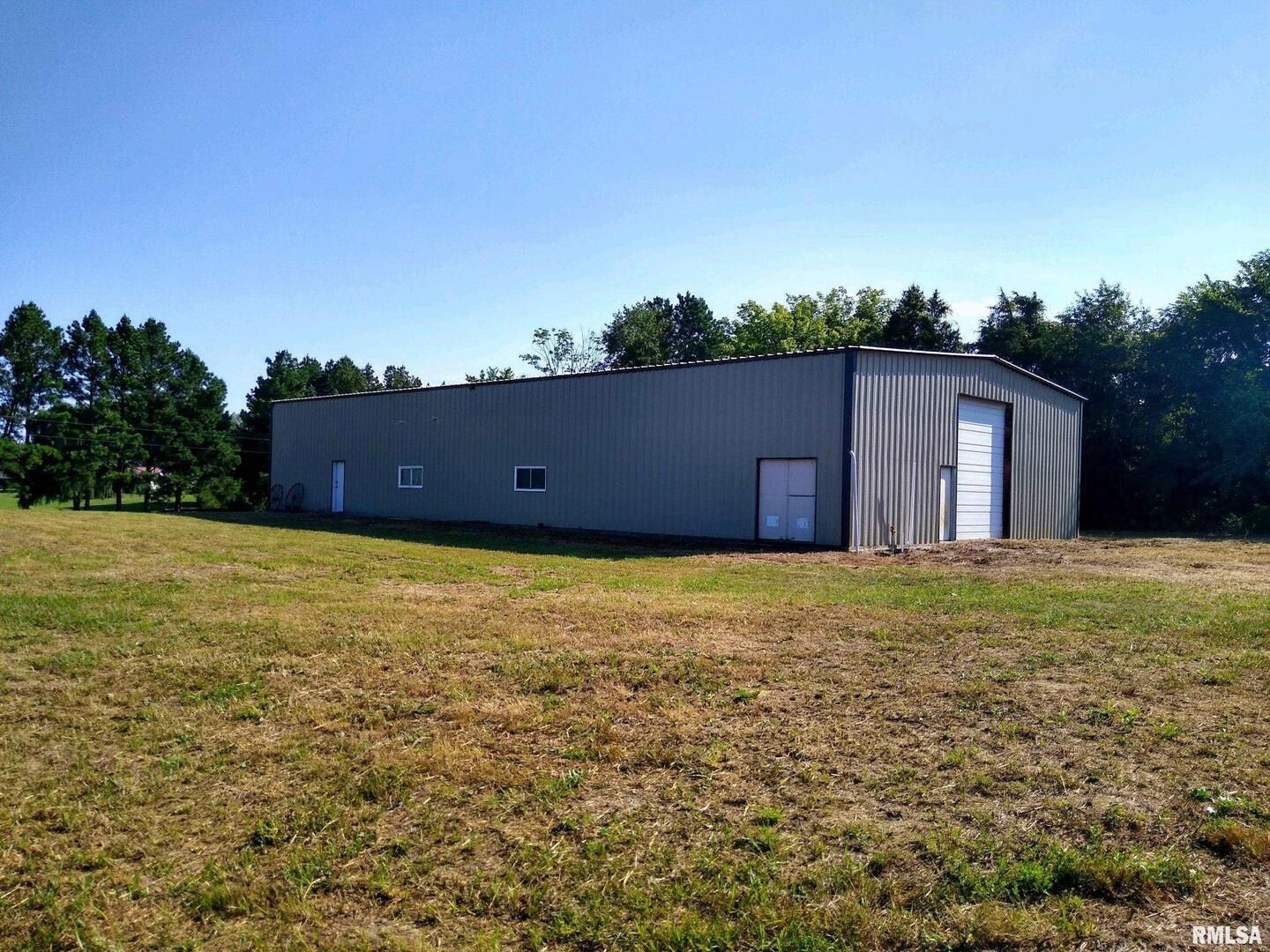 39 Bushwack Road — Golconda, IL 62938