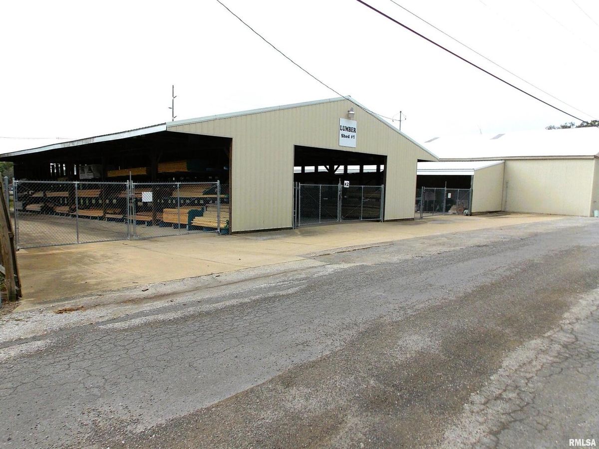 1110 FRANKLIN Street #1150, Carlyle, IL 62231