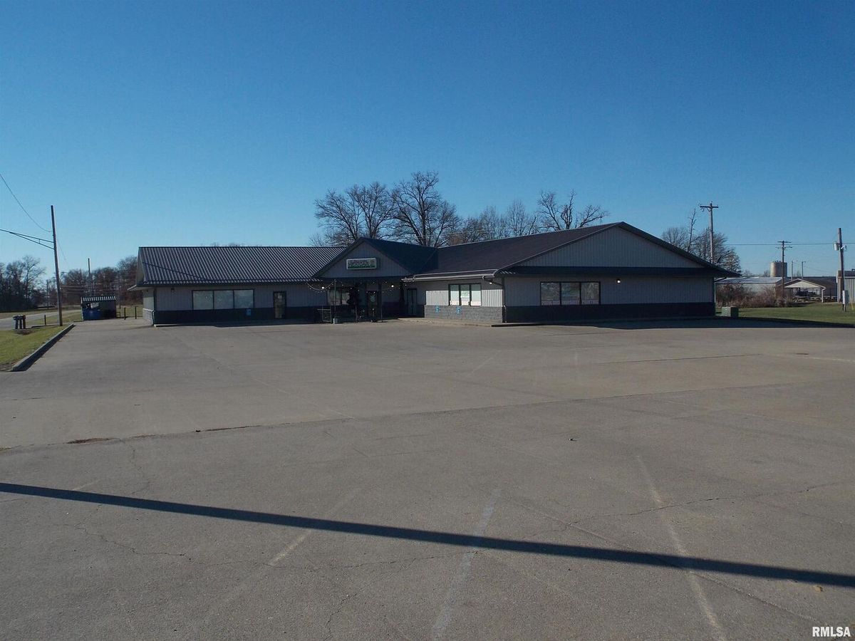 5 WILLIAMSON Drive, Fairfield, IL 62837