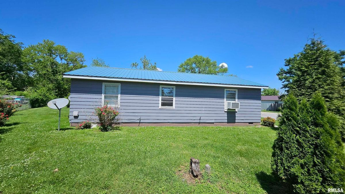 85 Yakima Circle, Mcclure, IL 62957